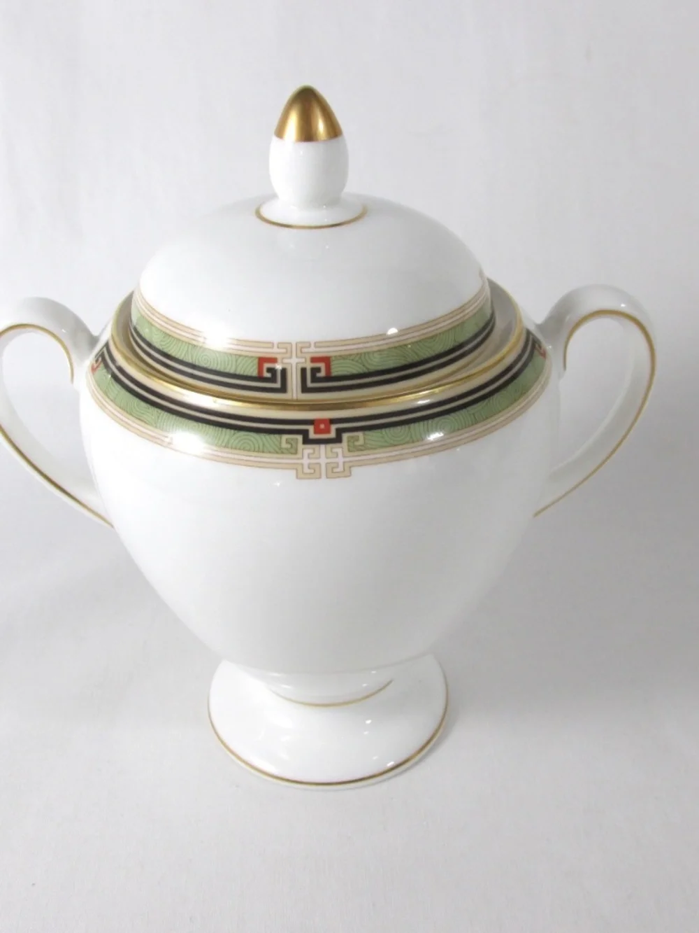 Wedgwood Oberon Creamer & Sugar Bowl with Lid Set Excellent Condition